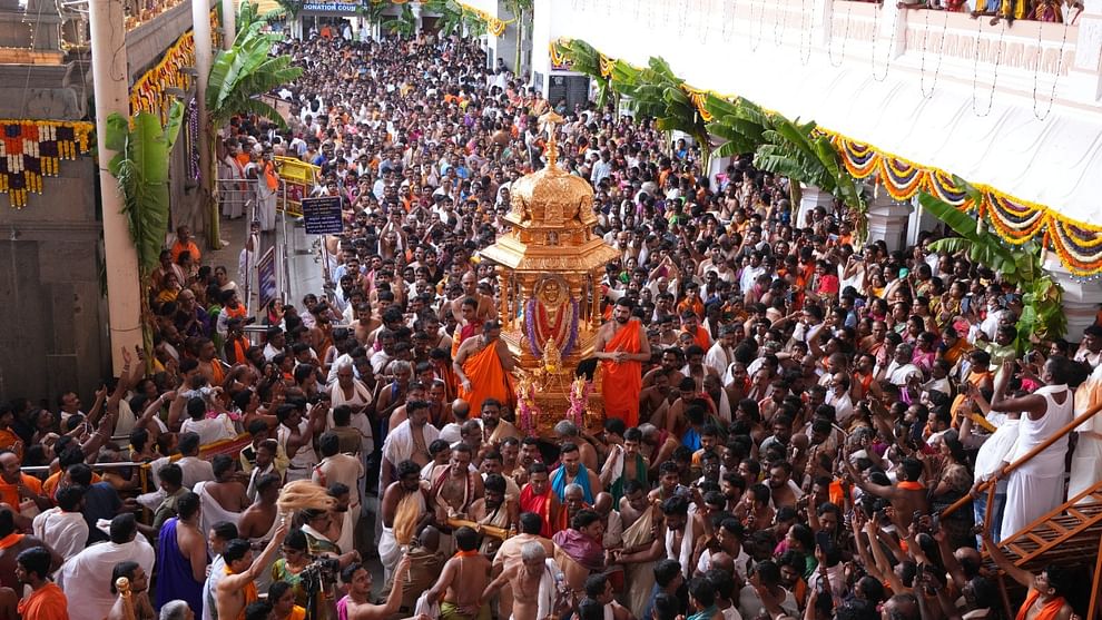 352ನೇ ಆರಾಧನಾ ಮಹೋತ್ಸವದ ಮಧ್ಯಾರಾಧನೆ ವಿಜೃಂಭಣೆಯಿಂದ ರಥೋತ್ಸವ