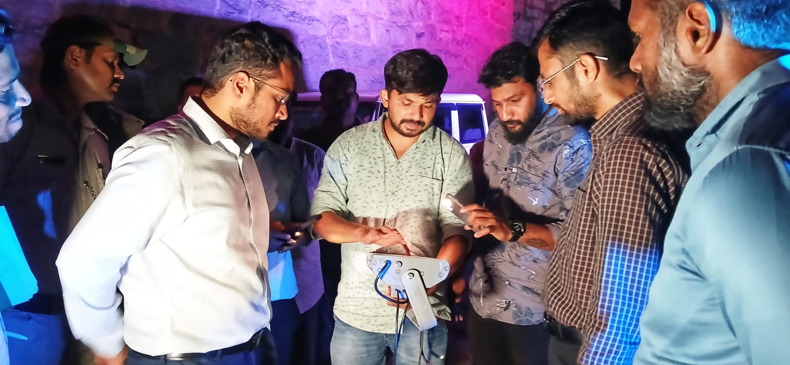 ವಿಧಾನಸೌಧದ ಮಾದರಿಯಲ್ಲಿ ರಾಯಚೂರು ಕೋಟೆ ದೀಪಾಲಂಕಾರ; ಡೆಮೋ ವೀಕ್ಷಿಸಿದ ಡಿಸಿ ನಿತೀಶ ವಿಧಾನಸೌಧದ ಮಾದರಿಯಲ್ಲಿ ರಾಯಚೂರು ಕೋಟೆ ದೀಪಾಲಂಕಾರ; ಡೆಮೋ ವೀಕ್ಷಿಸಿದ ಡಿಸಿ ನಿತೀಶ